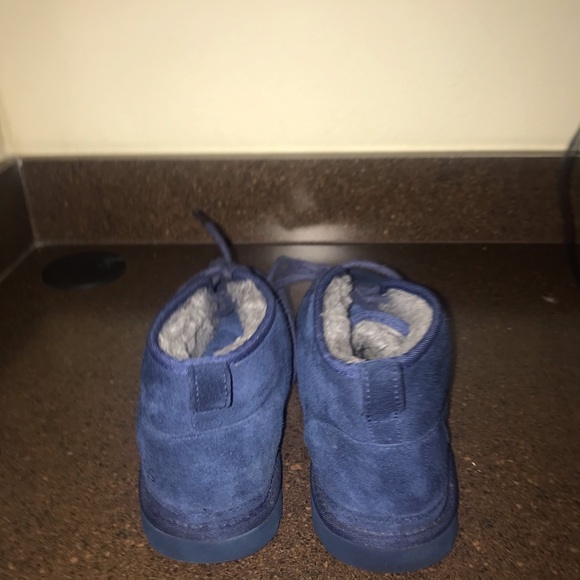 Navy Blue Neumel Uggs | Good Condition